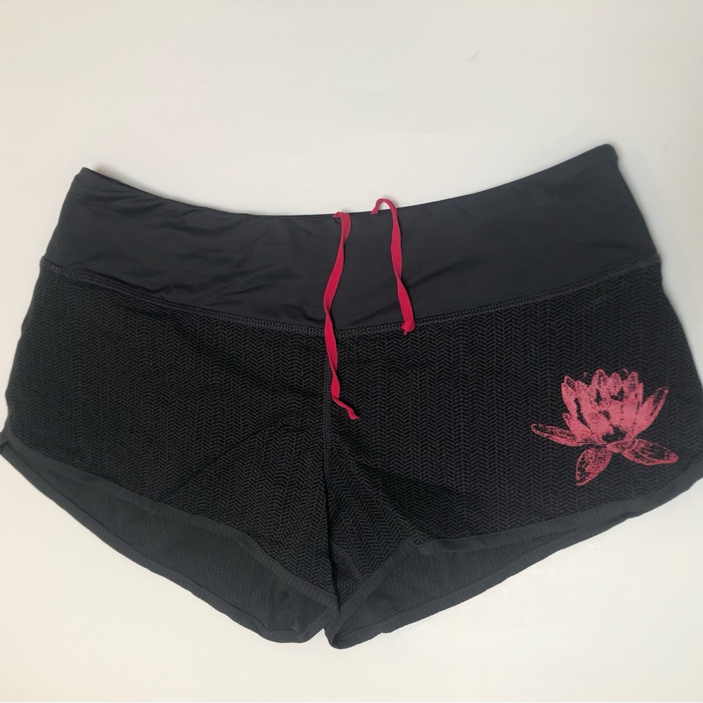 Lululemon Athletic Shorts EUC